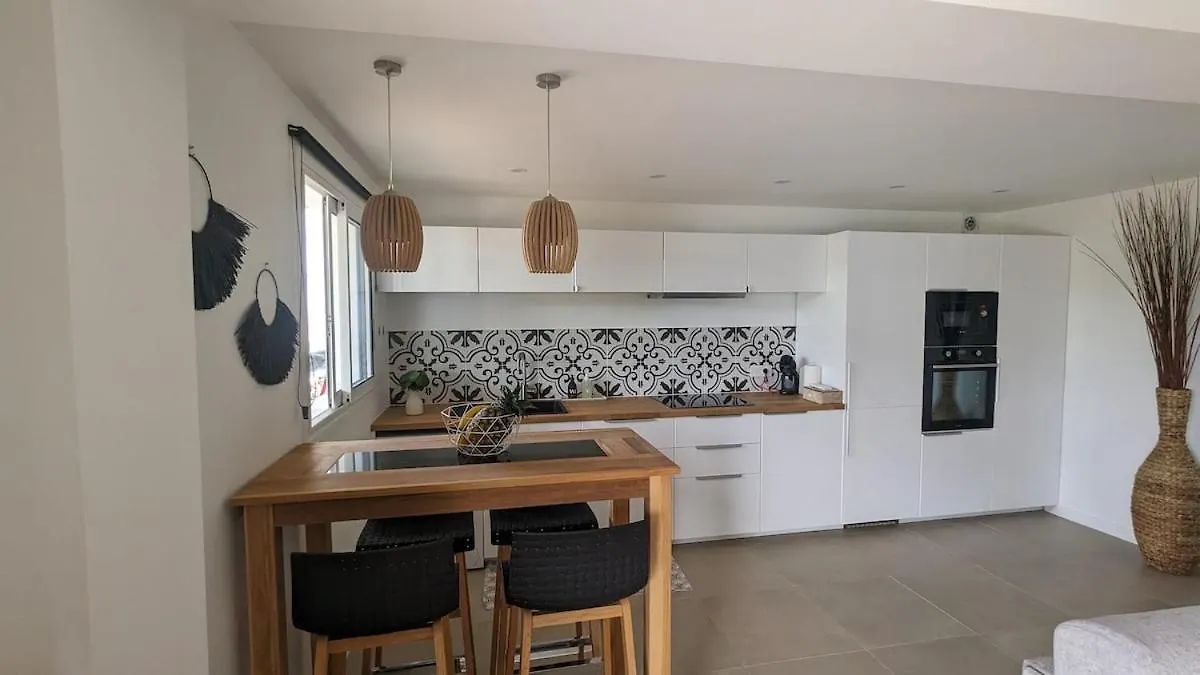 Tropical Haven 2 Pieces Contemporain Avec Piscine Apartman Les Trois-Îlets 0*,