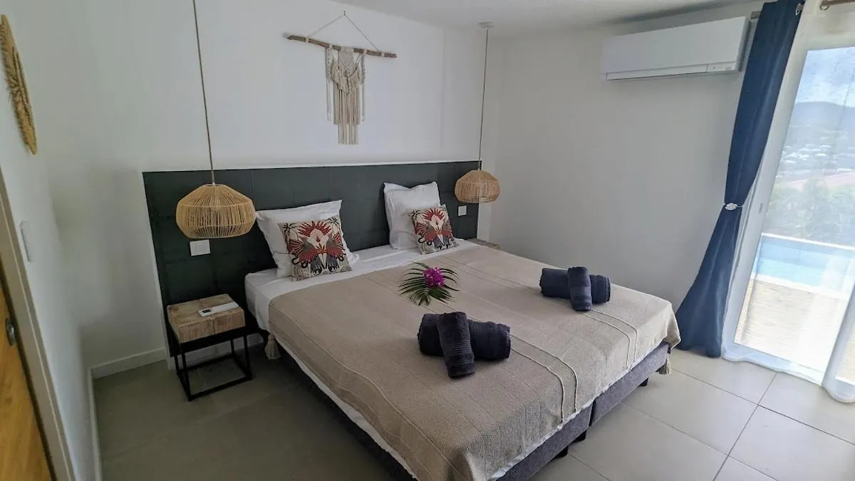 Tropical Haven 2 Pieces Contemporain Avec Piscine Apartman Les Trois-Îlets
